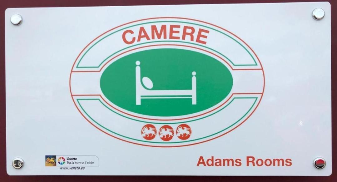 Adams Rooms - Affittacamere San Giovanni Lupatoto Eksteriør billede